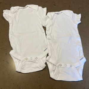 Gerber NWOT Baby Onesies (2)